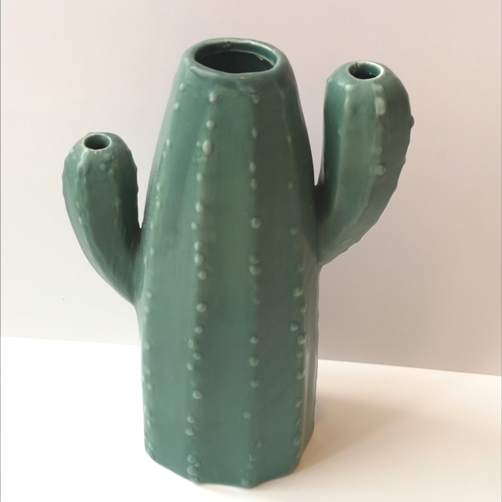 Cactus Ceramic Vase Indigo